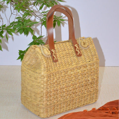 Kauna Lunch & Picnic Basket Natural – Baskets & Boxes on Brown Living™. SKU: KAPBAS037A. Img 10.