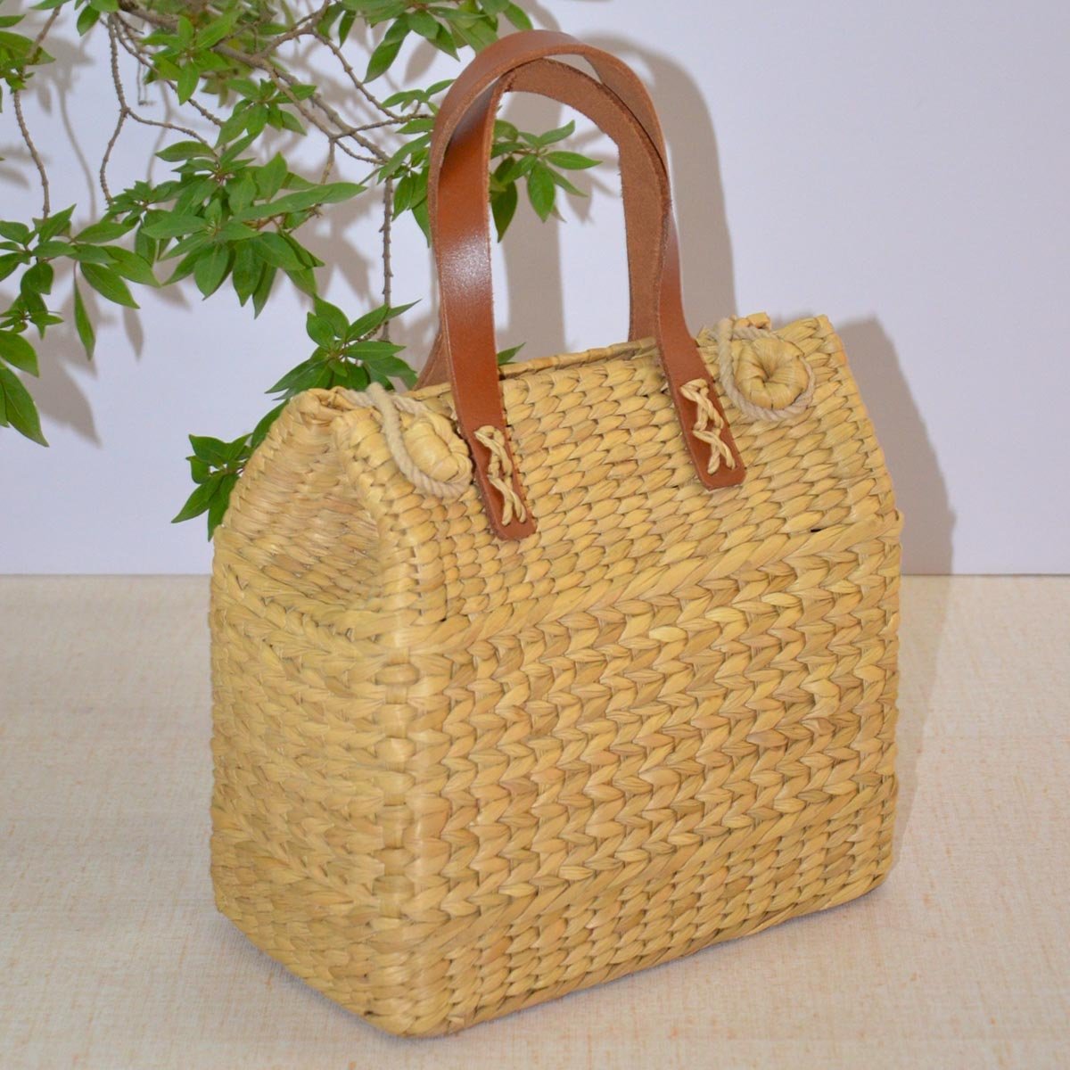Kauna Lunch & Picnic Basket Natural – Baskets & Boxes on Brown Living™. SKU: KAPBAS038A. Img 11.