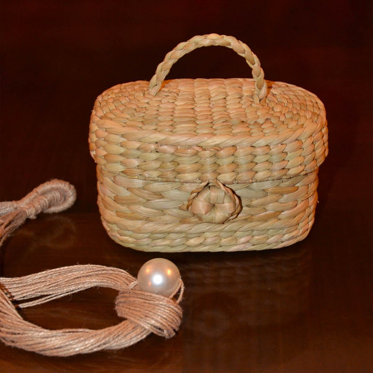 Kauna Oval Trinket & Gift Box - Natural – Baskets & Boxes on Brown Living™. SKU: KATBOX025A. Img 1.