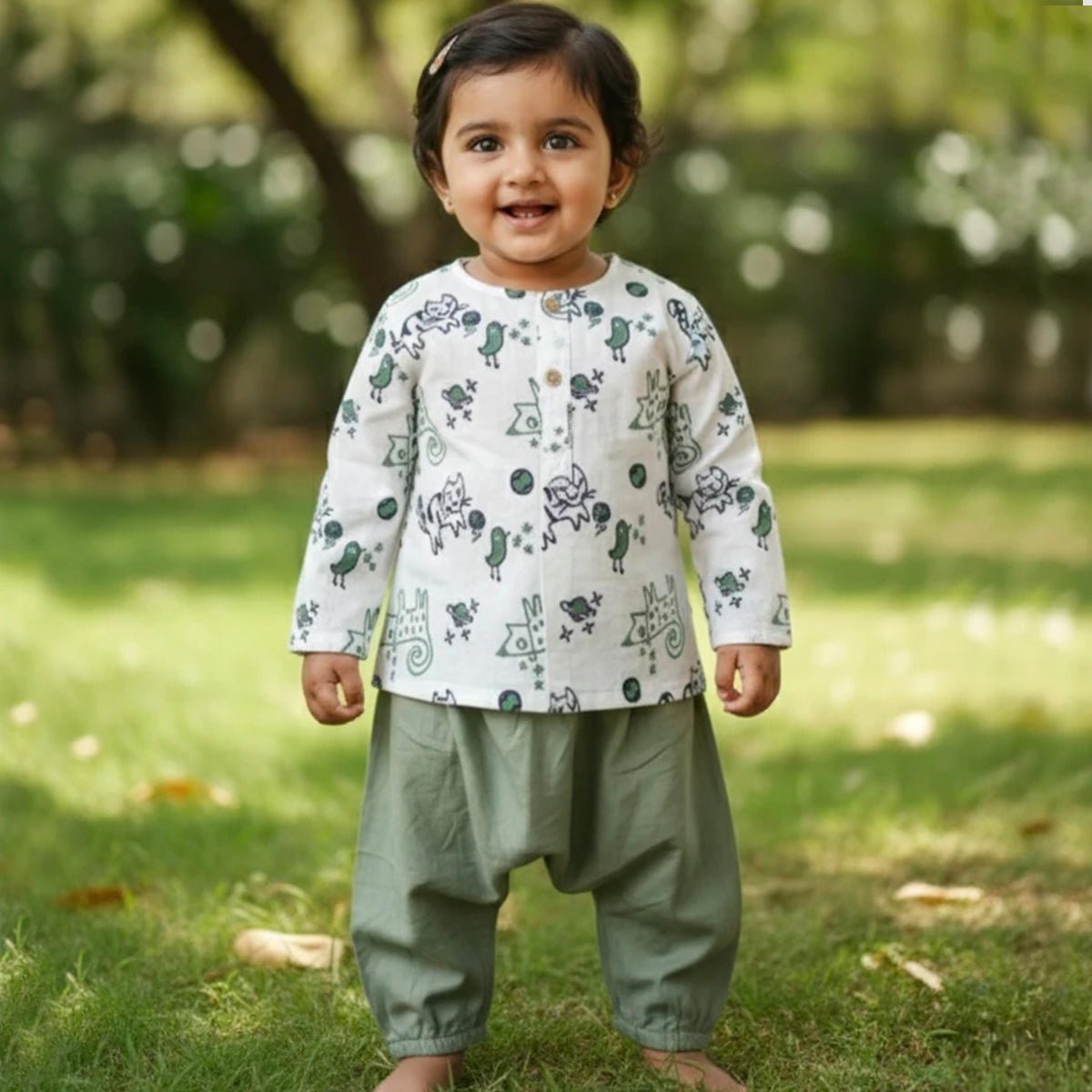 Kids Unisex Organic Billi Mint Kurta & Pajama Set – Kids Daywear Sets on Brown Living™. SKU: BILMNT-KURPJ-23. Img 5.