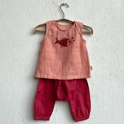 Kids Unisex Organic Cotton Koi Jhabla Bag - Koi and Jhabla with Pants - Red – Kids Daywear Sets on Brown Living™. SKU: KOI - PCHRED - COMBOJHBPJ - 03 - 0322. Img 2.