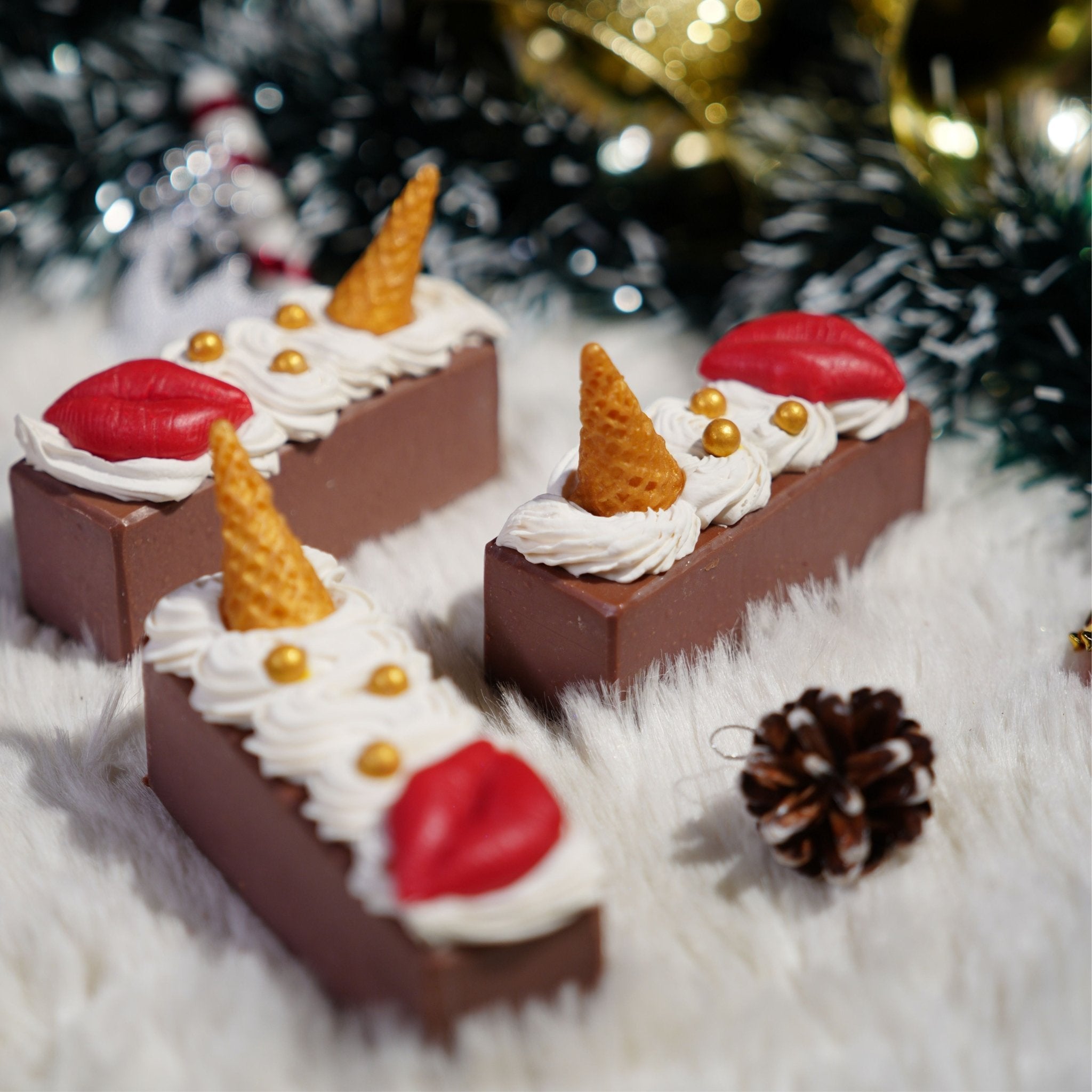 Kissmas Éclair Tart Soap | Handmade Festive Christmas Bath Soap – Body Soap on Brown Living™. SKU: SLTYSECRT-10. Img 2.