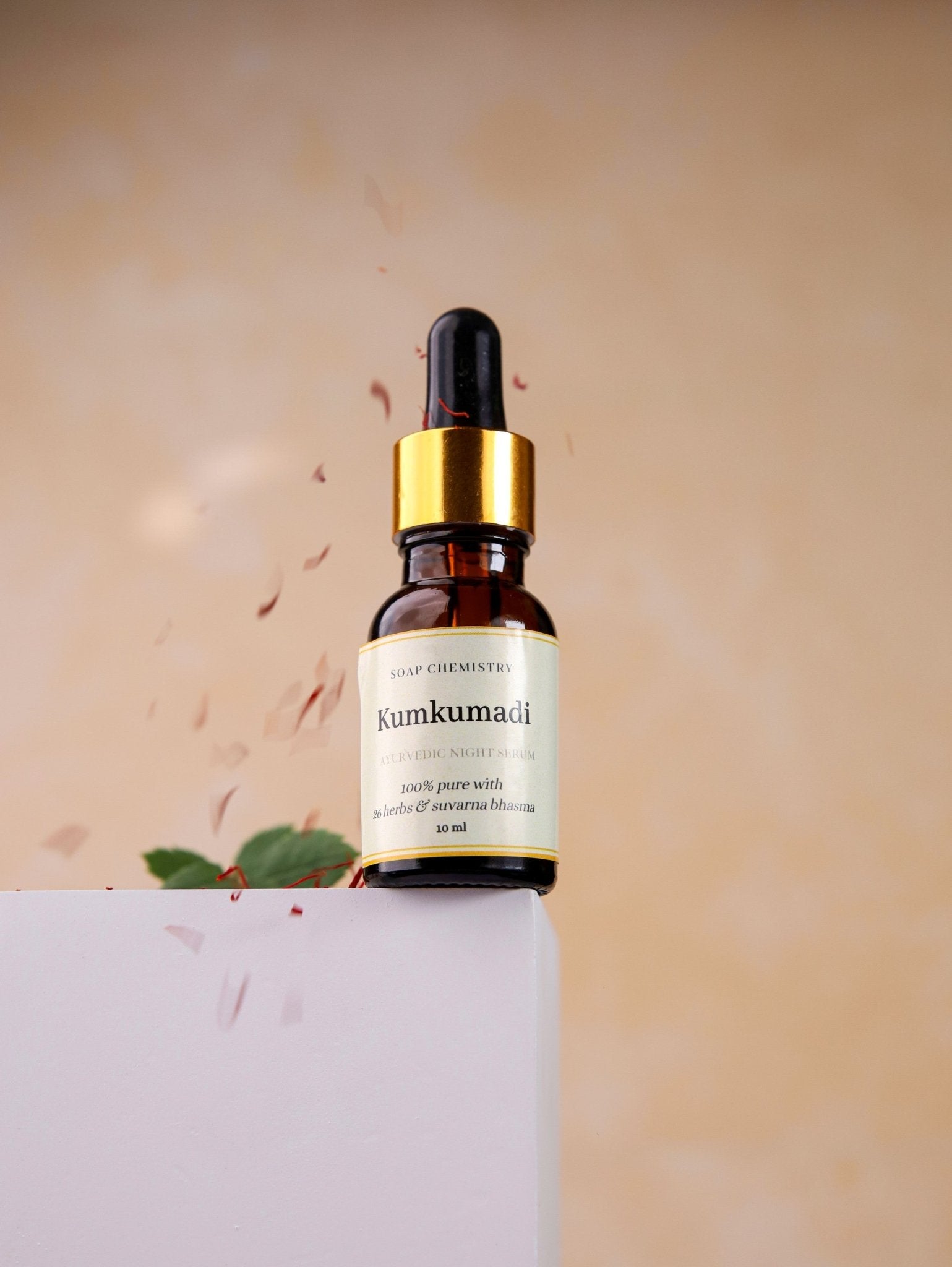Kumkumadi Facial Oil 10ml | Ayurvedic Glow & Radiance Oil – Face Serum on Brown Living™. SKU: SC-33. Img 2.