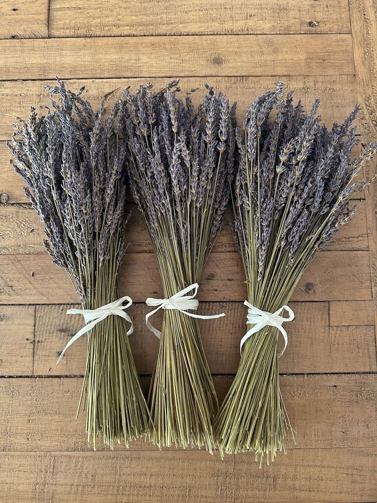 Lavender Fragrance Decor Accent – Decor & Artefacts on Brown Living™. SKU: DF-161. Img 4.