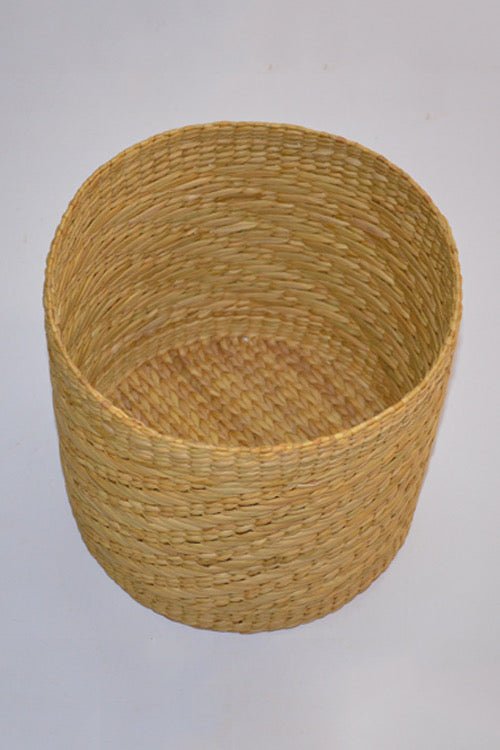 Lightweight Kauna Planter – Pots & Planters on Brown Living™. SKU: KASPLT016A. Img 11.