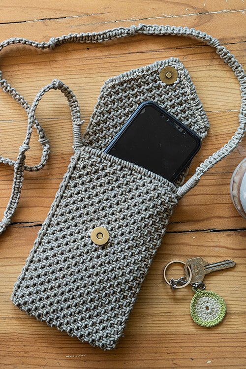 Little Marvel Mobile Pouch | Compact Everyday Carry | Lightweight & St – Bags on Brown Living™. SKU: S23LMMOBPO177-DP. Img 5.