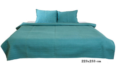Luxury Teal Cotton Satin Razai | Soft Lightweight Quilt 200 GSM – Bed Linens on Brown Living™. SKU: TEE2517-B-2N. Img 3.