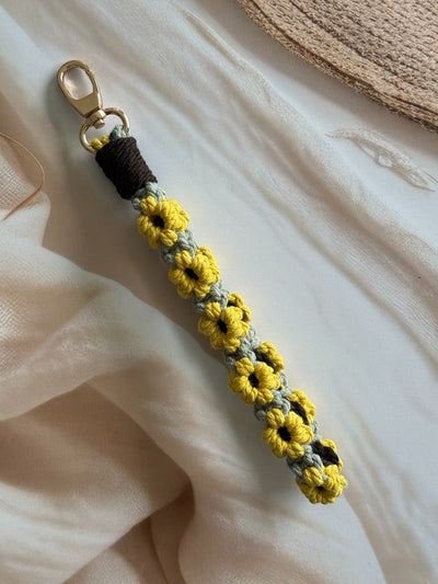 Macramé Flower Wristlet Keychain Handmade Wrist Strap Keychain – Gift on Brown Living™. SKU: FW009. Img 6.