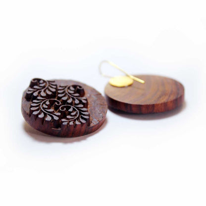 Magha Rekh Wooden Earrings With Wood Block Carving – Jewellery on Brown Living™. SKU: UARKHWJER004. Img 5.
