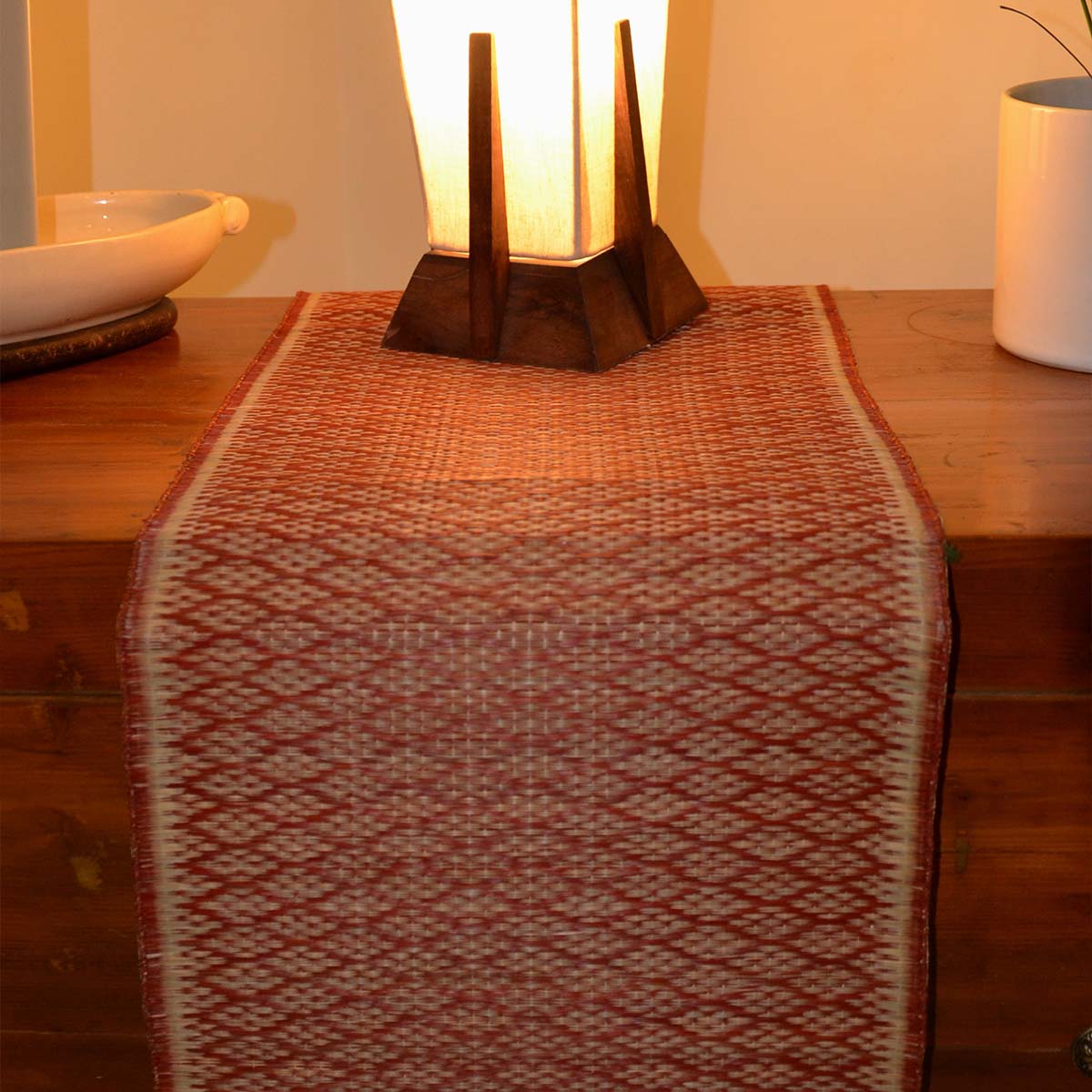 Masland Table Runner – Table Linens on Brown Living™. SKU: MKMRUN010G - n. Img 6.