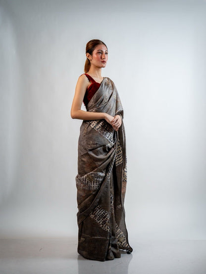 Megha Silk Sari – Handwoven Traditional Pure Silk Sari – Womens Saree on Brown Living™. SKU: sarimegha. Img 3.