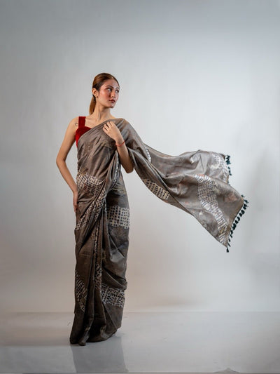 Megha Silk Sari – Handwoven Traditional Pure Silk Sari – Womens Saree on Brown Living™. SKU: sarimegha. Img 1.