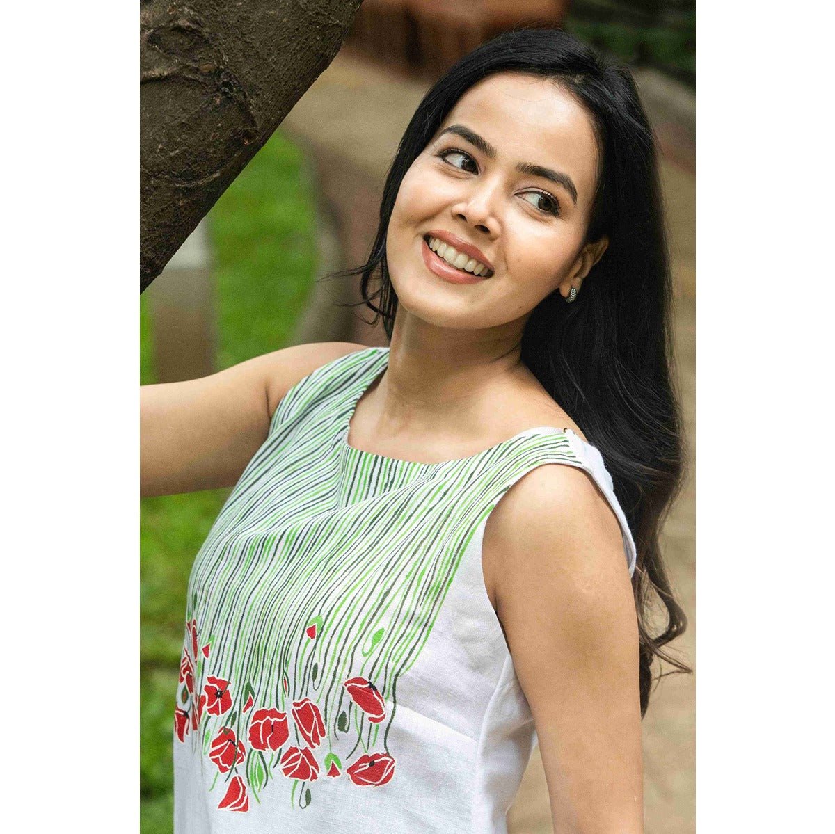 Meher Pearl White Shift Linen Blend Dress With Hand Painting – Womens Dress on Brown Living™. SKU: HD1002XSN. Img 2.