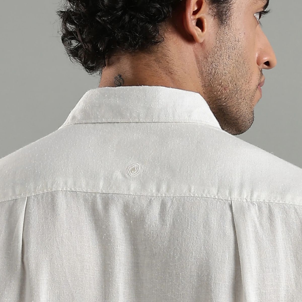 Men’s Cora Linen Shirt – Timeless & Comfortable – Mens Shirt on Brown Living™. SKU: LN - CR - F - S. Img 4.