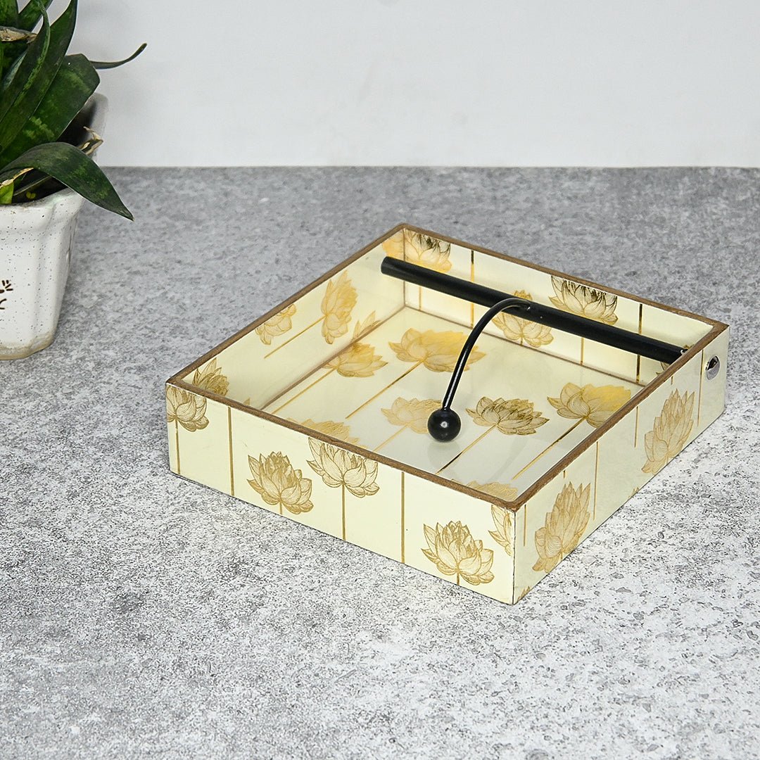Monochrome Gold Foil MDF Tissue Holder – Home Decor on Brown Living™. SKU: MJ00117TAV. Img 4.
