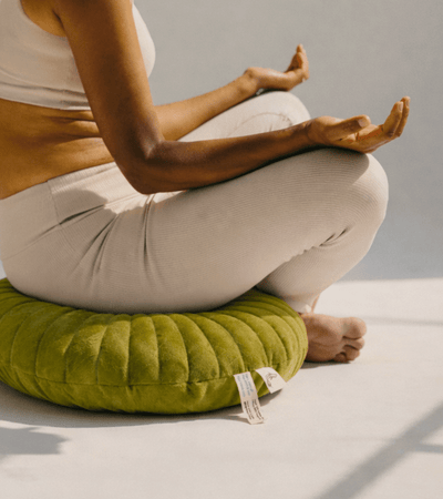 Moss Velvet Throw Pillow Soft Decorative Cushion – Pillow on Brown Living™. SKU: KOI-PL-LM-013. Img 4.