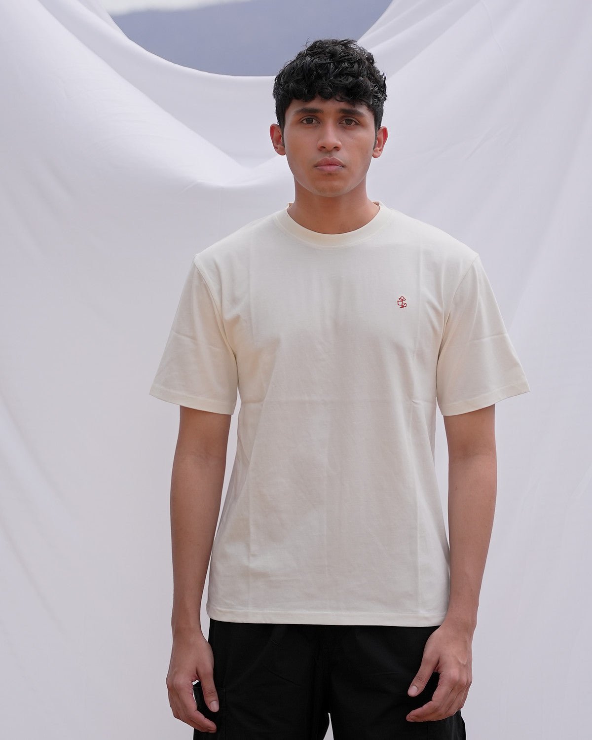 Motif Organic Cotton T-Shirt | White | Sustainable Everyday Wear – Mens T-Shirt on Brown Living™. SKU: PB2512-TSH-MTW-XL. Img 14.
