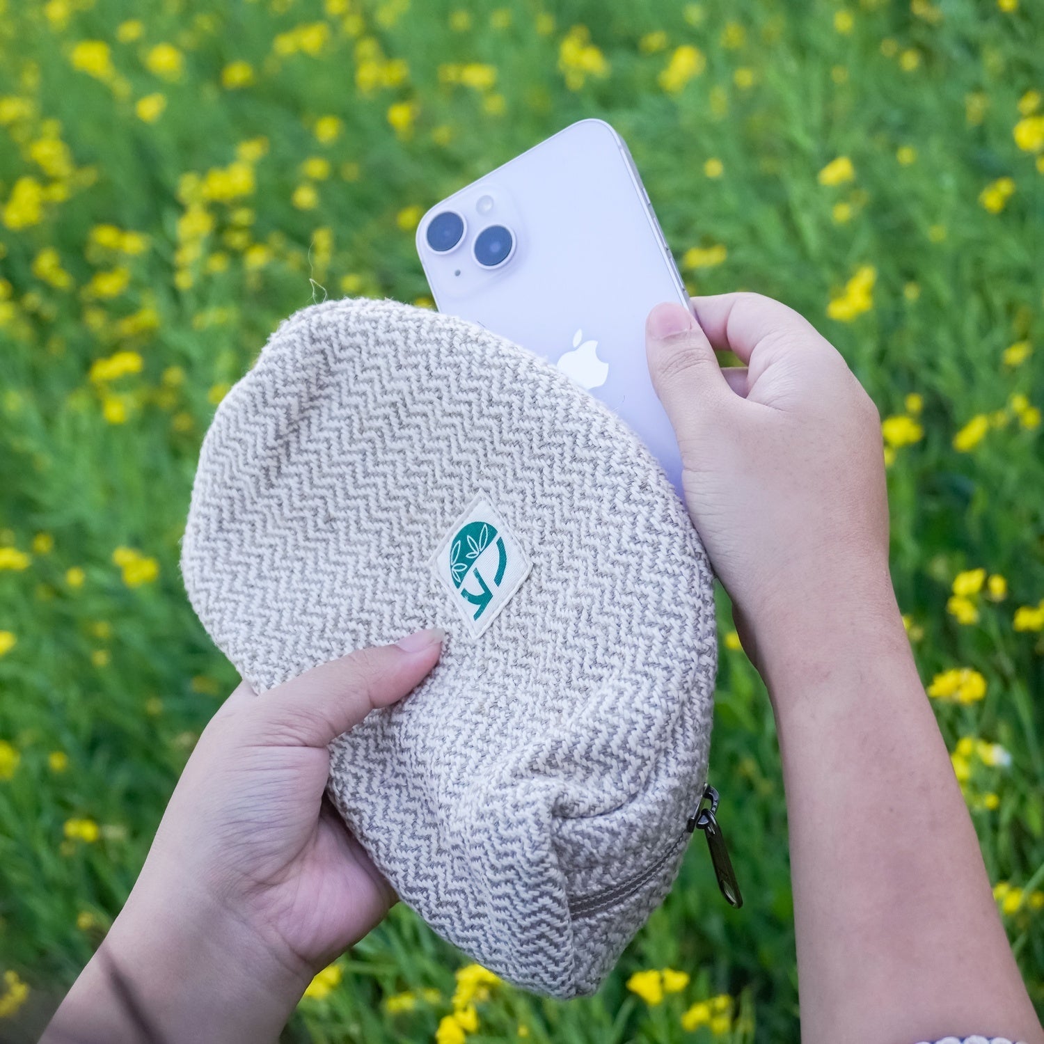 Multipurpose Travel Pouch | Handwoven Fabric Zip Pouch – Travel Organiser on Brown Living™. SKU: OGESSK02. Img 8.