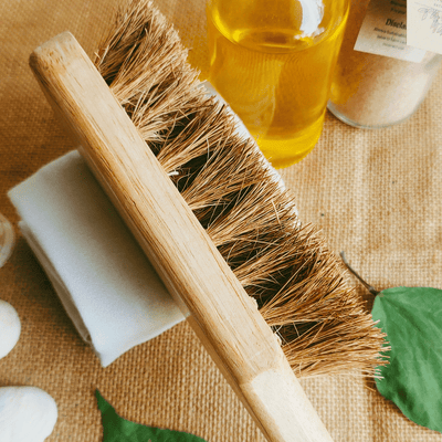 Natural Coconut Coir Long Handle Body Brush – Bath Accessories on Brown Living™. SKU: AS-WDLBB-001. Img 3.