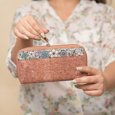 Natural Floral Wallet | Made of coconut leather – Womens Wallet on Brown Living™. SKU: SKU-127. Img 5.