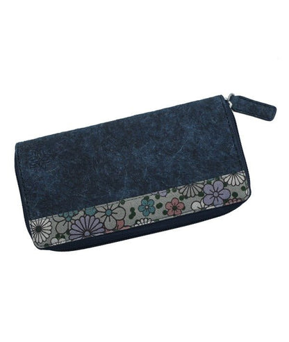 Natural Floral Wallet | Made of coconut leather – Womens Wallet on Brown Living™. SKU: SKU-127. Img 9.