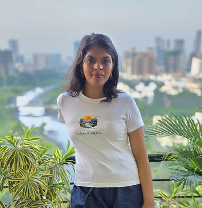 Nature Lover's Organic Cotton Slim Fit T-shirt: Classic White – Womens T-Shirt on Brown Living™. SKU: WETS. Img 4.