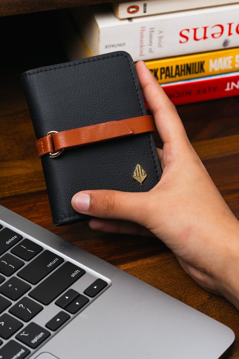 Neith - Cactus Leather Cardholder | Black & Gingerbread | Verified Sustainable by Brown Living™