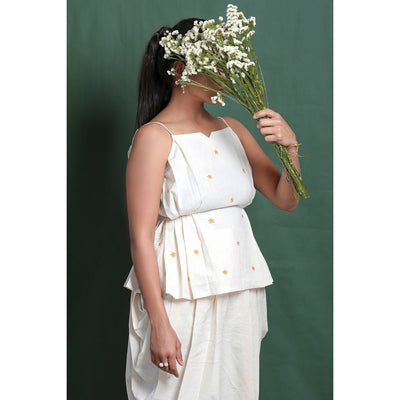 Nierin Top | Minimal Women Top | Comfortable Everyday Wear – Womens Top on Brown Living™. SKU: DL0129XSn. Img 2.