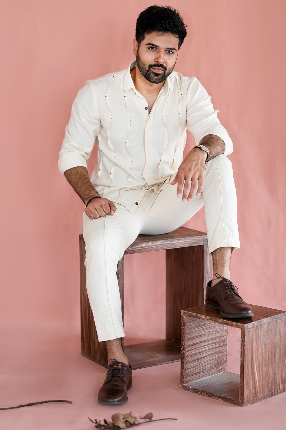 Niran Kora Khadi Shirt | Handwoven Cotton Khadi Shirt for Men – Men Shirt on Brown Living™. SKU: DL0144XSn. Img 5.