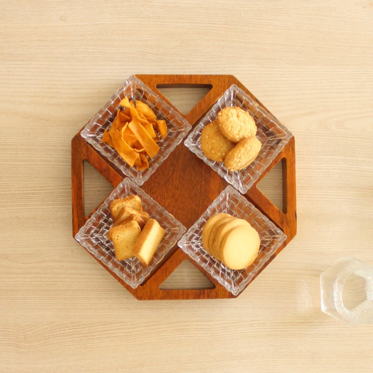 Octagonal Wooden Platter 2.0 | Verified Sustainable by Brown Living™