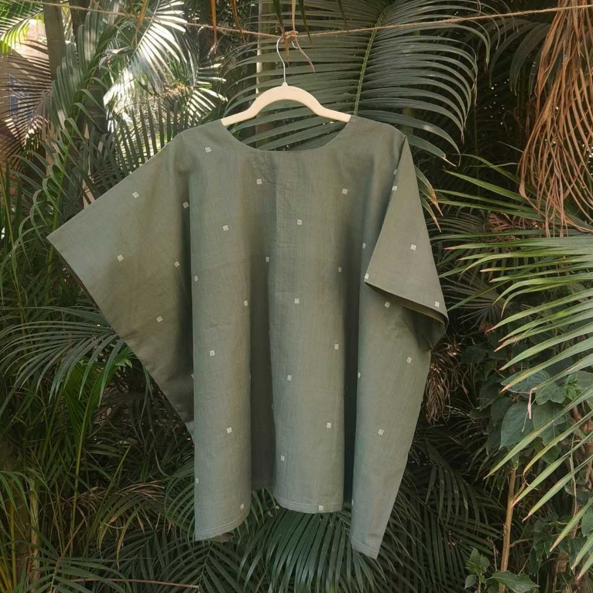 Oliva Jamdani Cotton Kaftan Top For Women – Womens Top on Brown Living™. SKU: JDS6021-XS. Img 4.