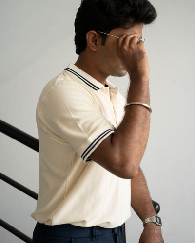 Organic Cotton T-Shirt Beige Lite | Soft Breathable Everyday Wear – Mens T-Shirt on Brown Living™. SKU: ANTOCTSBLLFS. Img 3.