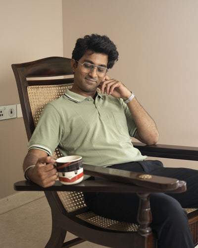 Organic Cotton T-Shirt Olive Lite | Soft Breathable Everyday Wear – Mens T-Shirt on Brown Living™. SKU: ANTOCTSOLLFS. Img 2.