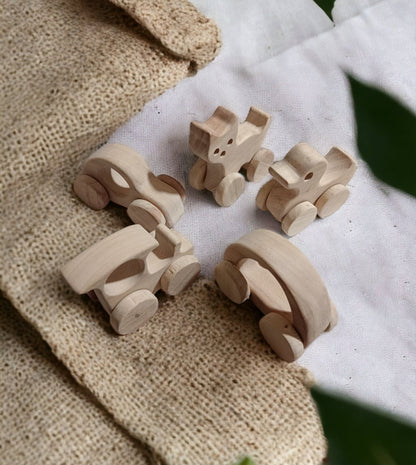 Pack Of 5 Unique Wheel Toys For Growing Toddlers – Toy Trains & Vehicles on Brown Living™. SKU: W_SET5. Img 3.