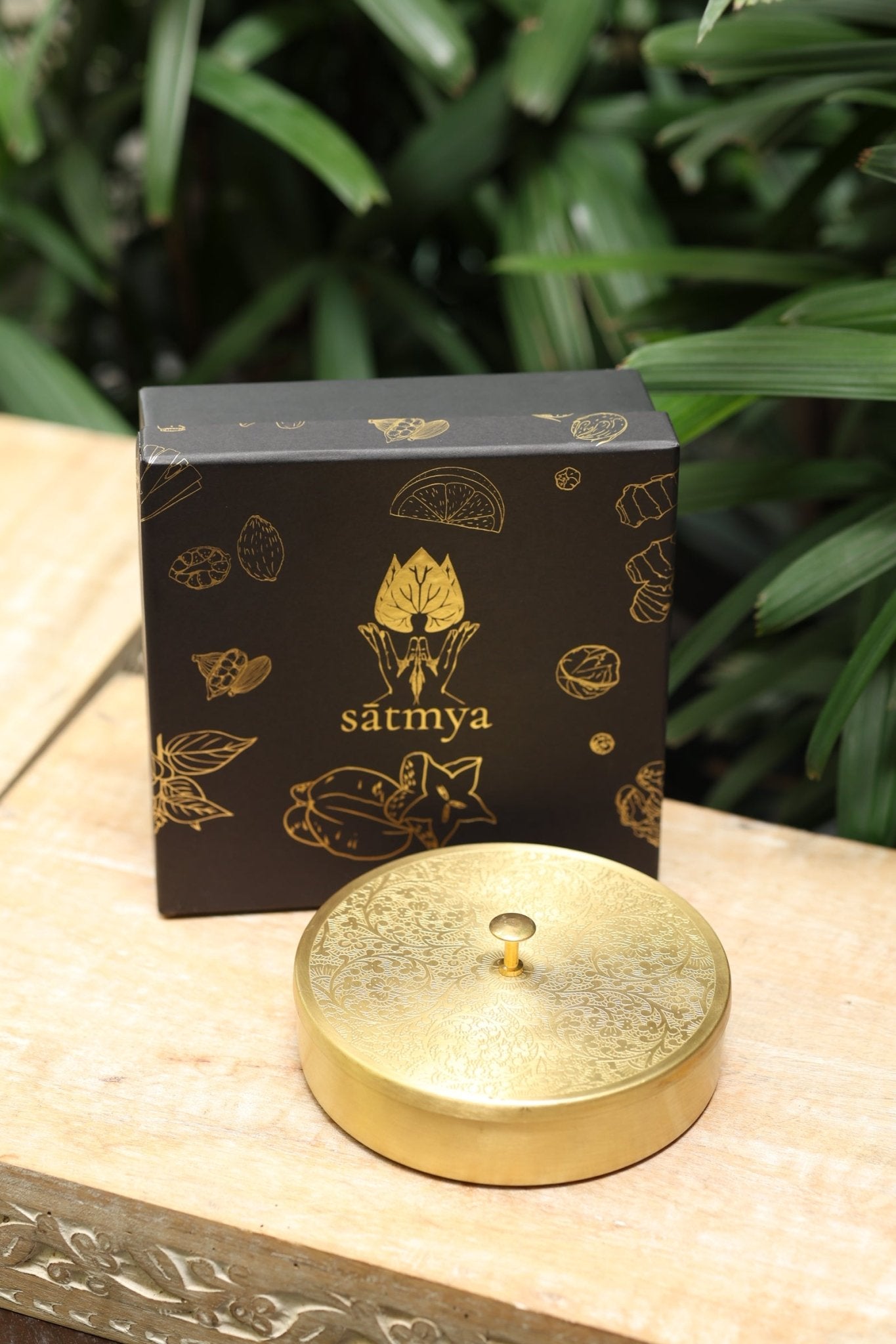 Paramparā Box | Handcrafted Brass Mukhwas Box for Traditional Serving – Gift Box on Brown Living™. SKU: Param_500gms. Img 2.