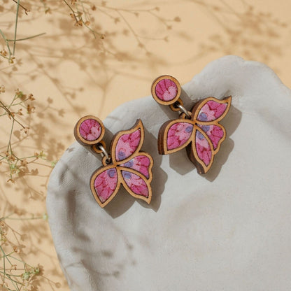 Pink Bloom Leaf Motif Repurposed Fabric Wood Necklace Earrings – Womens Earrings on Brown Living™. SKU: JCC034. Img 5.