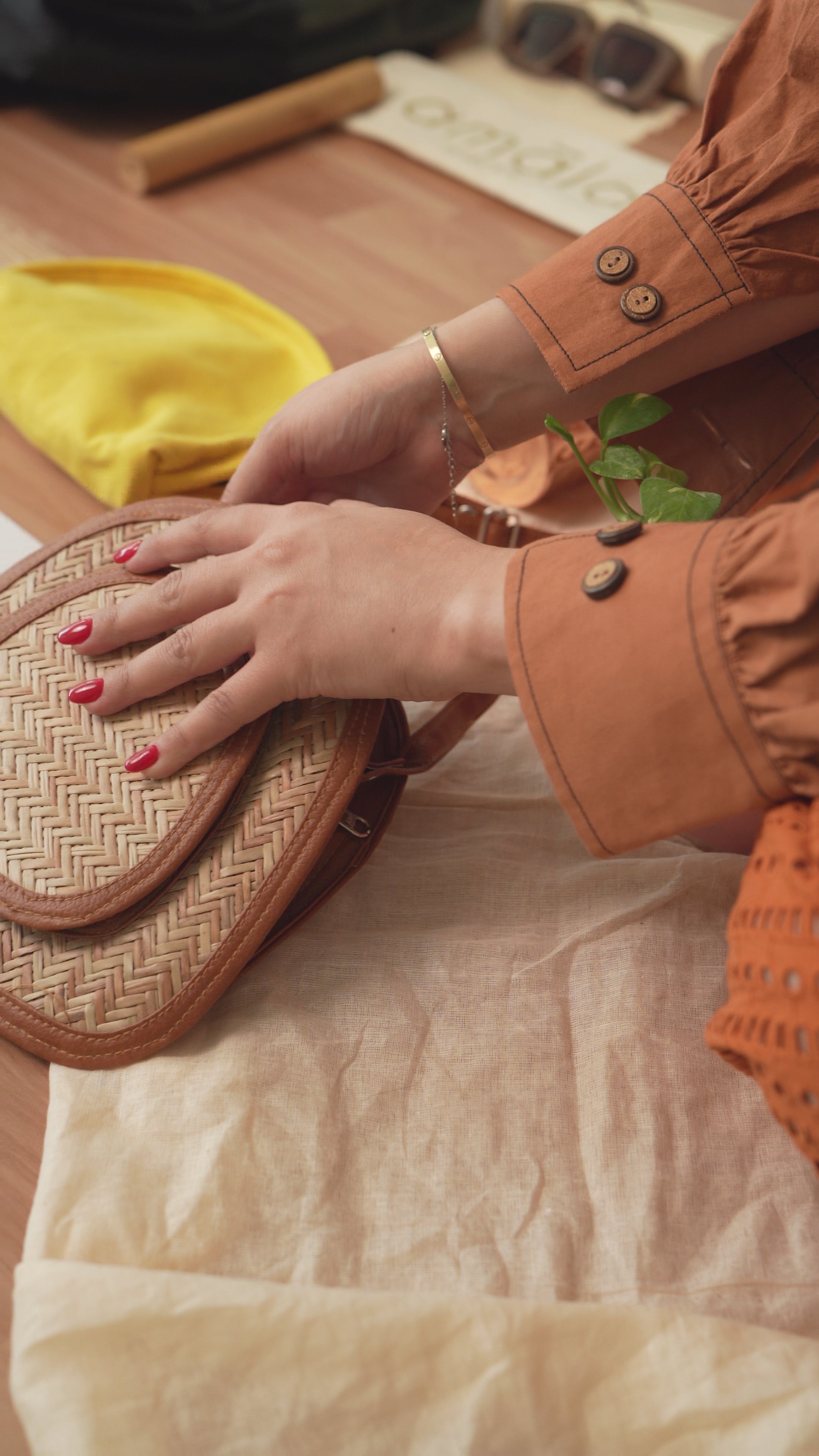 Load video: Shital Pati &amp; Jute Sling Bag