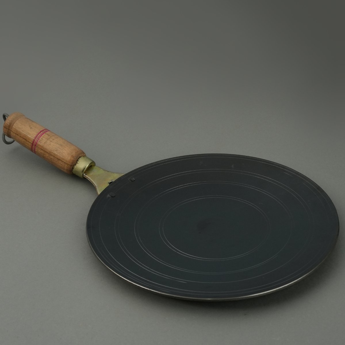 Pure Iron Handmade Family Combo (Roti Tawa+ Fry Pan+ Round Wok+ Kadai) – Cookware on Brown Living™. SKU: Iron-Combo-6-4350g-packof4. Img 3.