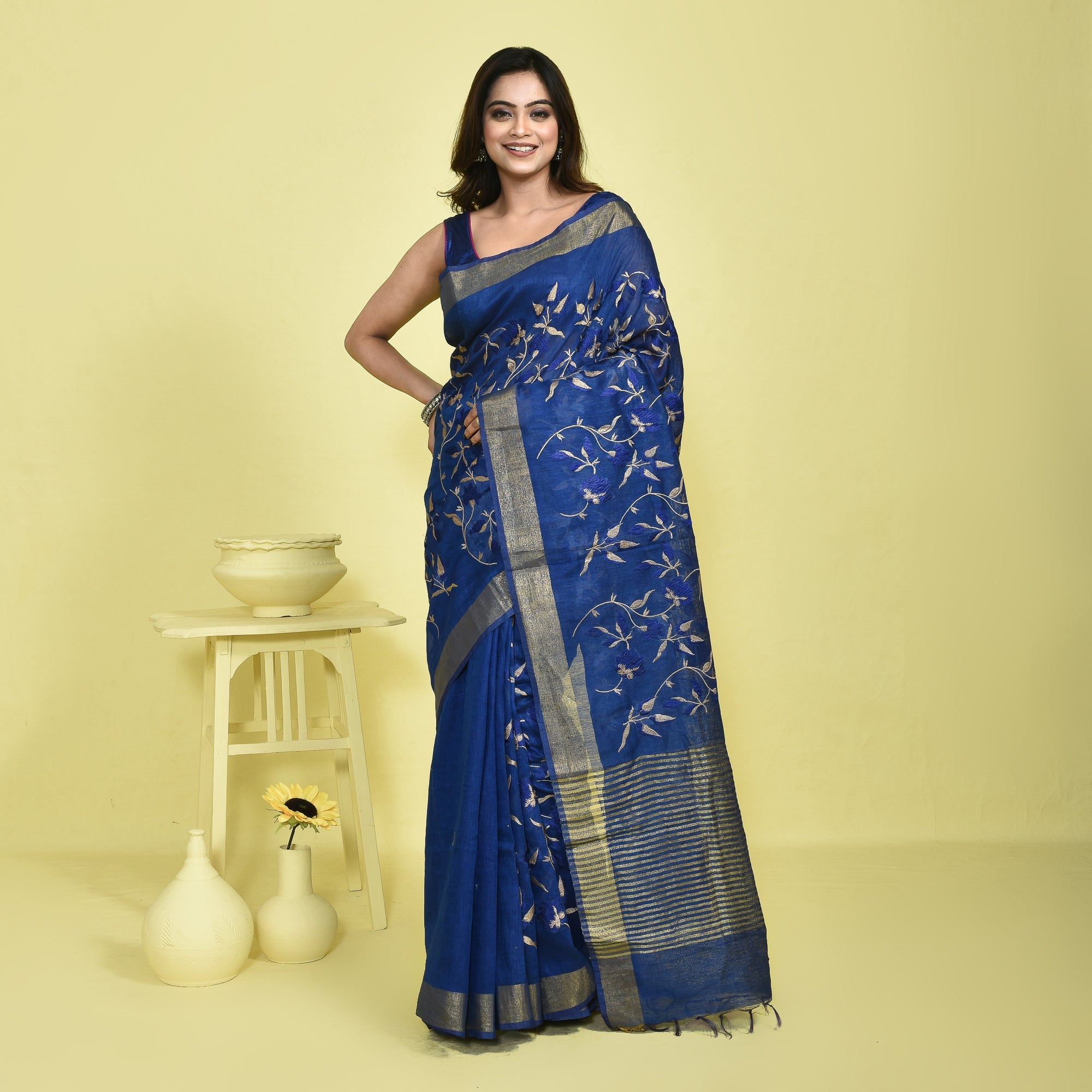 Pure Linen Saree with Floral Design Hand Embroidery – Womens Saree on Brown Living™. SKU: ST-LIN-SAR-09. Img 17.