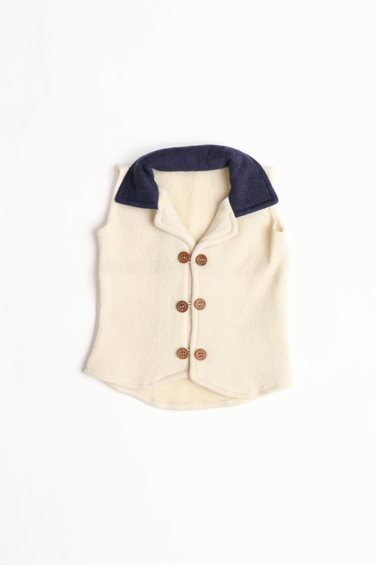 Pure Wool Waistcoat | Herbal Dyed with Schisandra for Calm & Comfort – Kids Daywear Sets on Brown Living™. SKU: WCIW03021. Img 5.