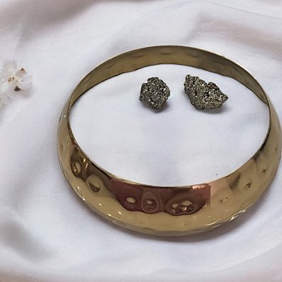 Pyrite Urli Soy Wax Candle - Pack of 1 – Candles & Fragrances on Brown Living™. SKU: BL_ASC_PU. Img 4.