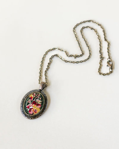 Resin Art Necklace| Handcrafted Resin Accessories for Women – Womens Accessories on Brown Living™. SKU: ANTRAJBB. Img 3.