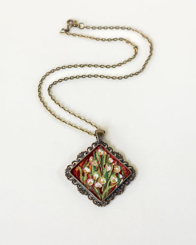 Resin Art Necklace| Handcrafted Resin Accessories for Women – Womens Accessories on Brown Living™. SKU: ANTRAJBF. Img 7.