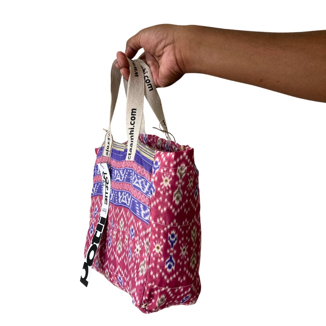 Reusable Tiffin Bag Upcycled Lunch Carry Bag – Bags on Brown Living™. SKU: ASWMPNK. Img 38.