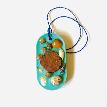 Reusable Wardrobe Freshener Textured Wax Tablet - Pack of 1 – Candles & Fragrances on Brown Living™. SKU: RCFWXWTTXOB1. Img 5.