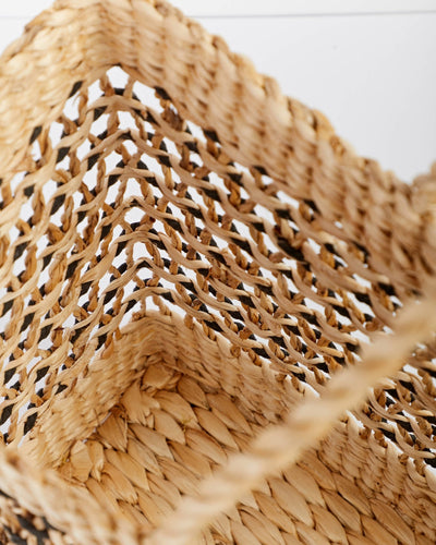 Risha - Banana Fiber Beach Tote Bag with Weave Detail – Home Decor on Brown Living™. SKU: S-025. Img 2.