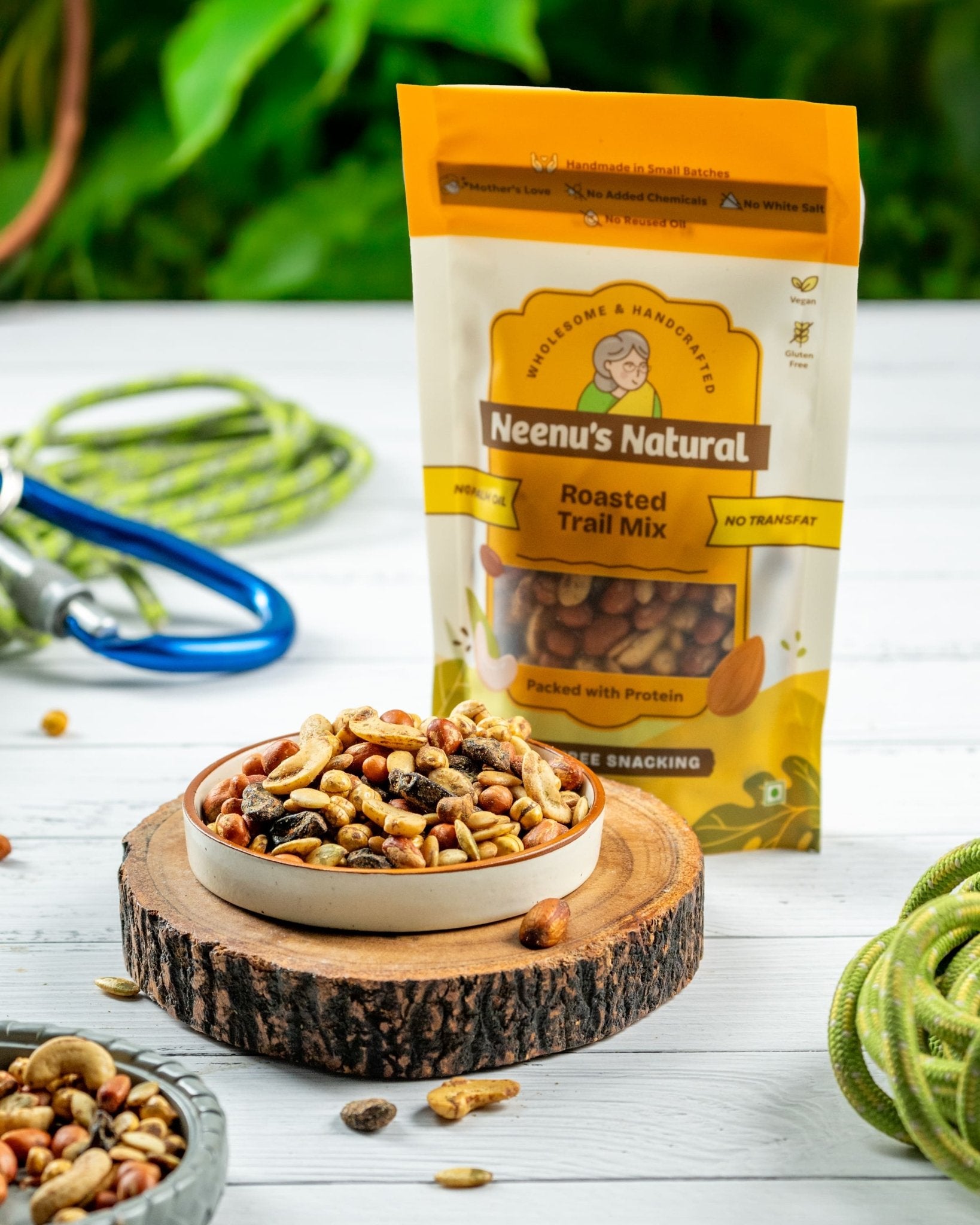 Roasted Trail Mix | Healthy Nutritious Snack with Nuts & Seeds – Healthy Snacks on Brown Living™. SKU: NN_14. Img 3.