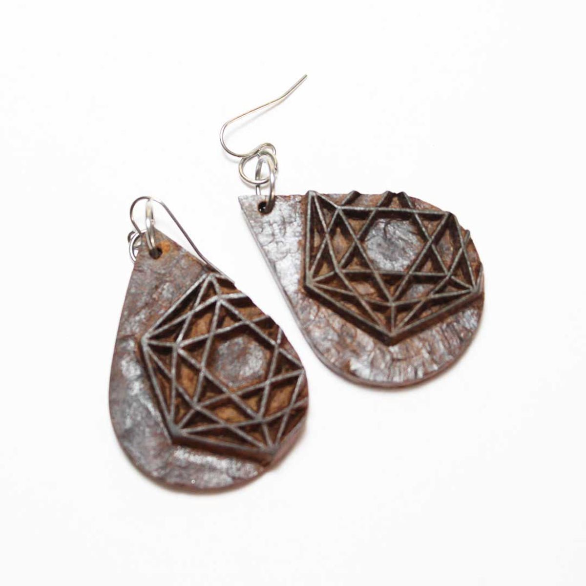 Rohini Rekh Wooden Earrings With Wood Block Carving – Jewellery on Brown Living™. SKU: UARKHWJER008. Img 1.