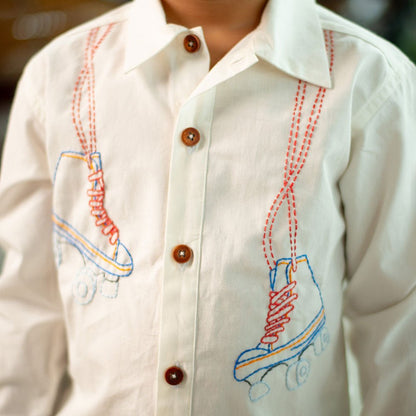 Roller Skates Embroidered Organic Cotton Shirt - White – Kids Shirts on Brown Living™. SKU: NANFS001EMB050 - 18M. Img 3.