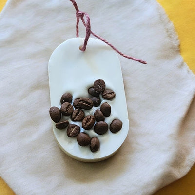 Scented Soy Wax Sachet - Pack of 1 – Candles & Fragrances on Brown Living™. SKU: BL_ASC_WS. Img 4.